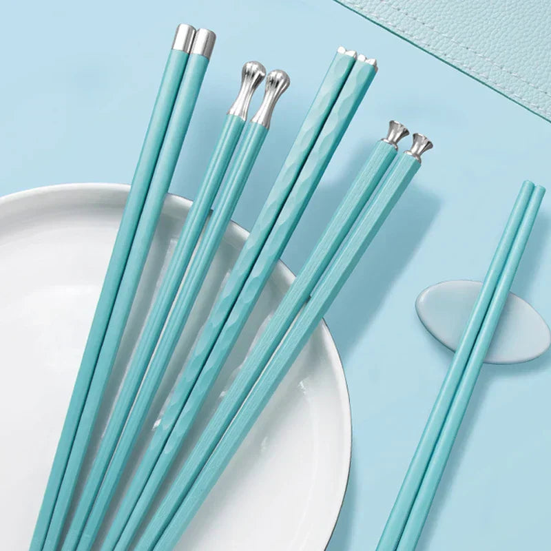 DineLux – Juego de Palillos de Comida de Lujo con Diseños Refinados (5 Pares)