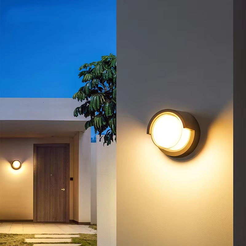Lunaris | Lámpara de pared LED exterior moderna