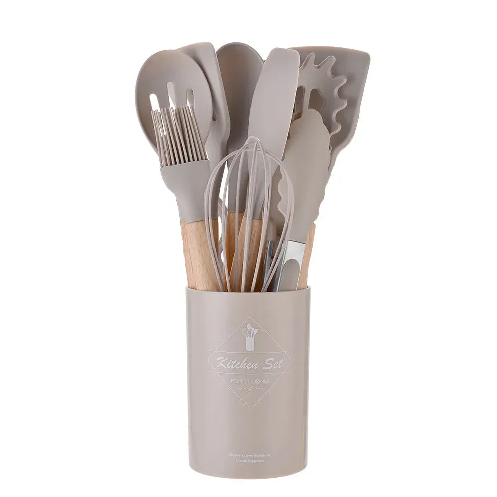 ChefEase – Set de utensilios de cocina de silicona de 12 piezas con mangos de madera | Brehn