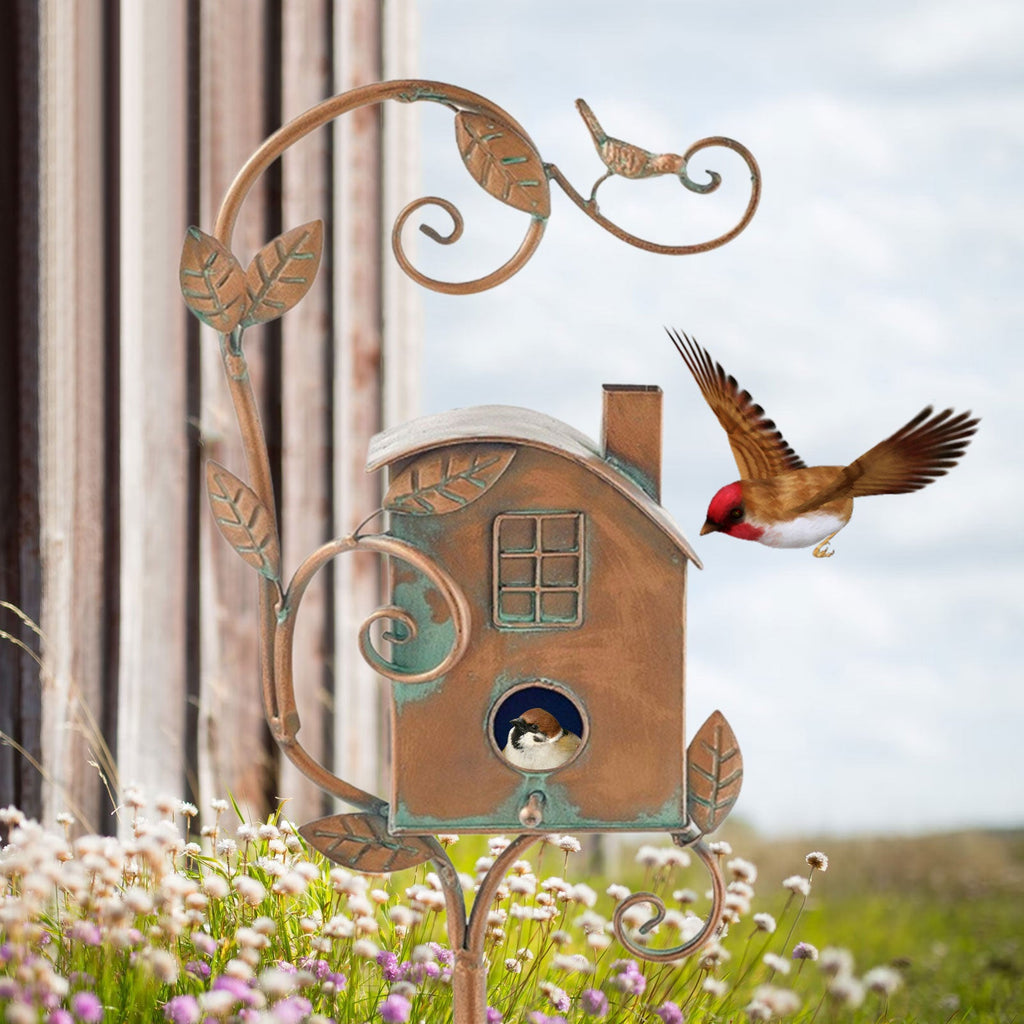 Casa de pájaros de arte metálico con estaca para jardín - Talart