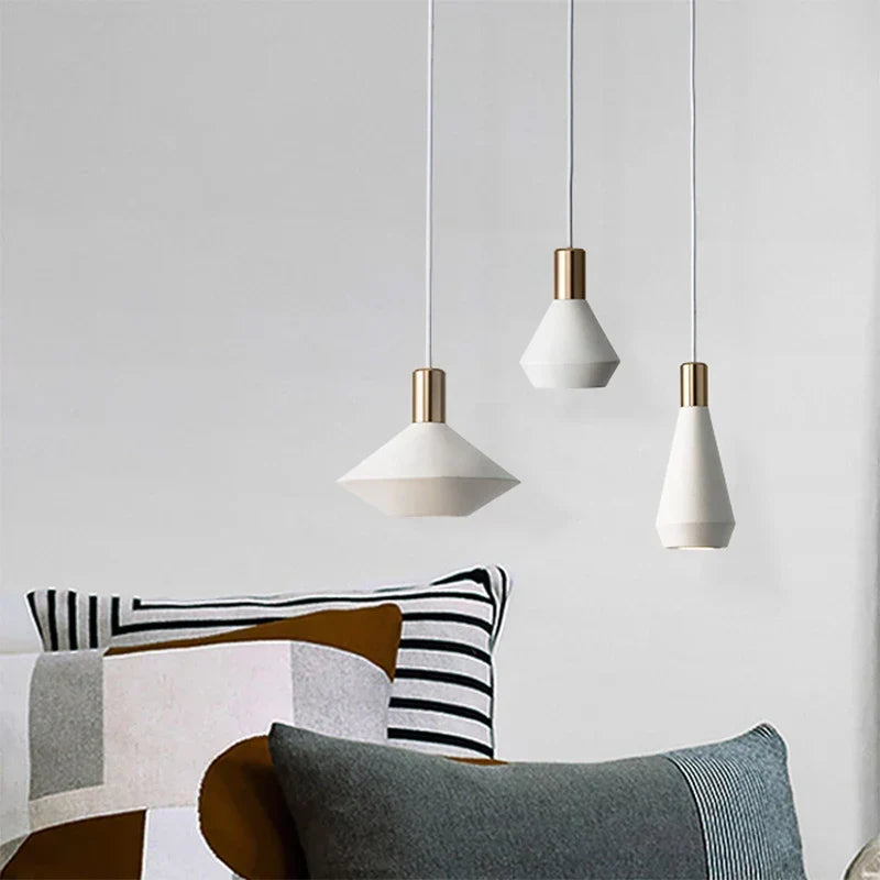 Italia | Lámpara colgante LED minimalista, moderna, negra