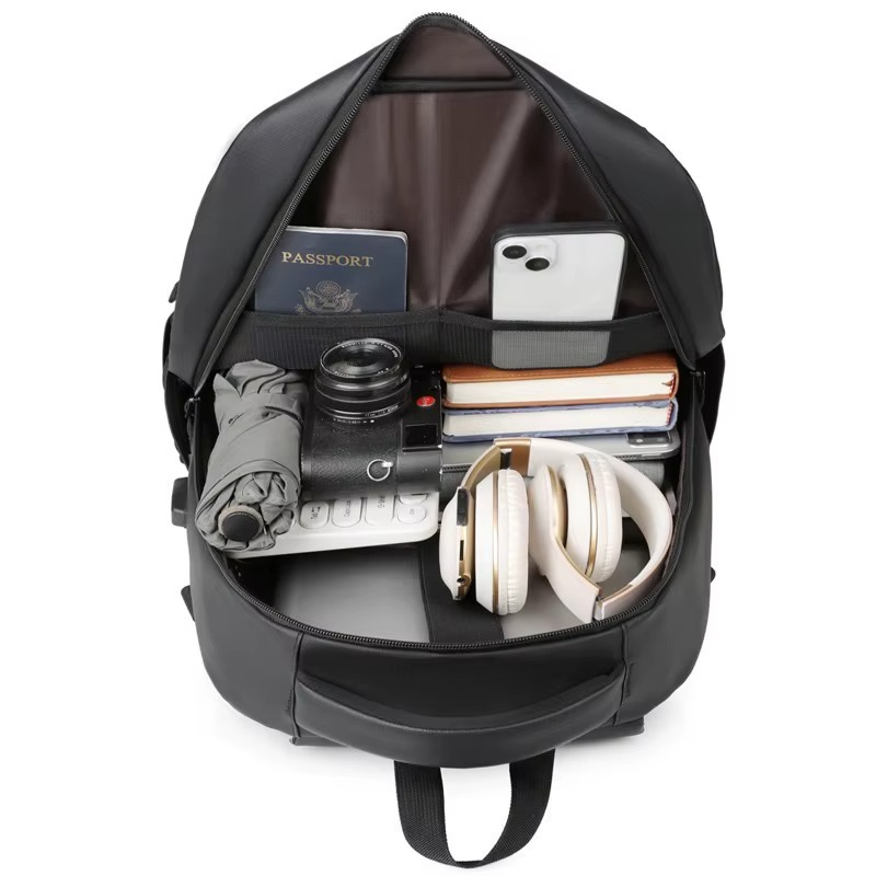 Mochila Impermeable para Hombres con Compartimento para Laptop | Gran Capacidad y Diseño Ergonómico