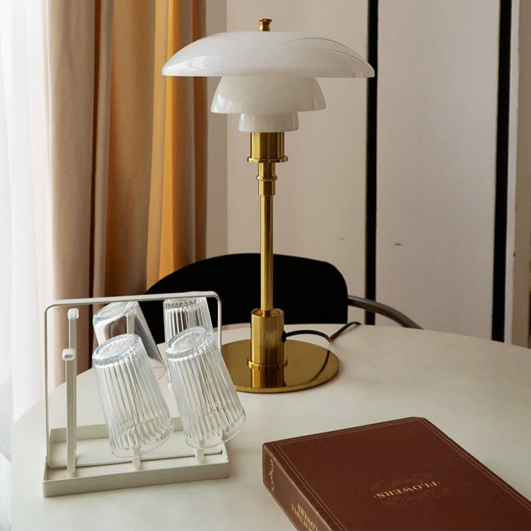 Retro | Lámpara de mesa de vidrio