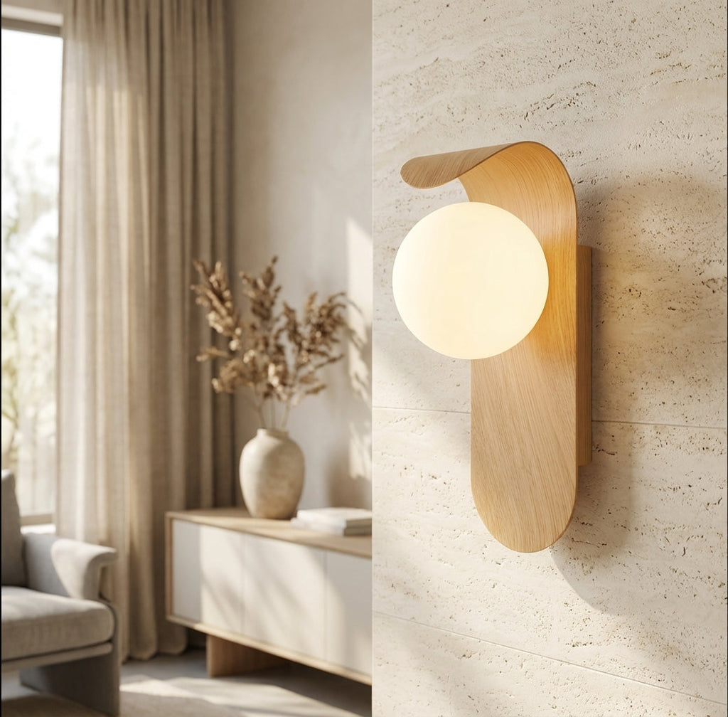 Aplique de Pared Escandinavo de Madera y Globo