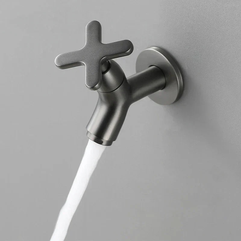 Kalsten | BrassFlow – Grifo de Agua Fría Montado en la Pared en Latón Sólido