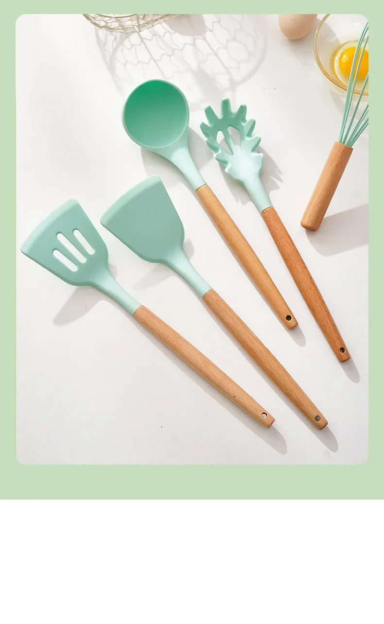 ChefEase – Set de utensilios de cocina de silicona de 12 piezas con mangos de madera | Brehn