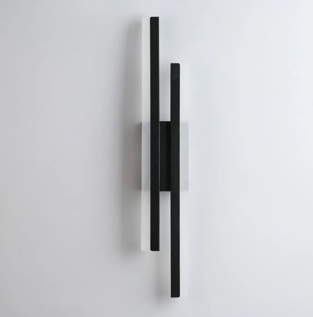 Aplique de Pared Largo de Acrílico Elegante con Iluminación LED