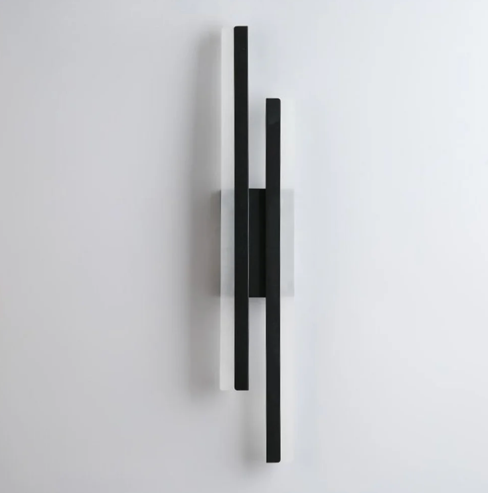 Aplique de Pared Largo de Acrílico Elegante con Iluminación LED