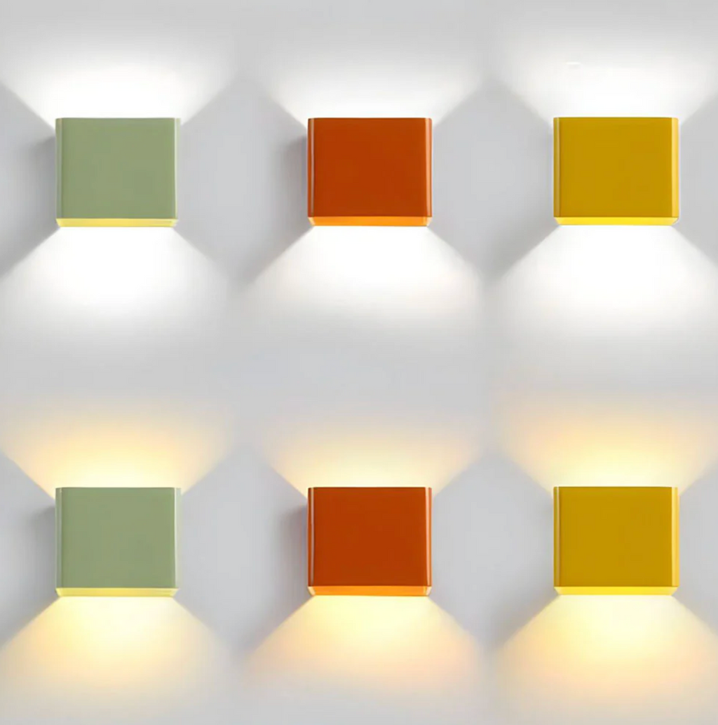 Luz de Pared con Sombra de Cubo Moderno para Interiores Elegantes