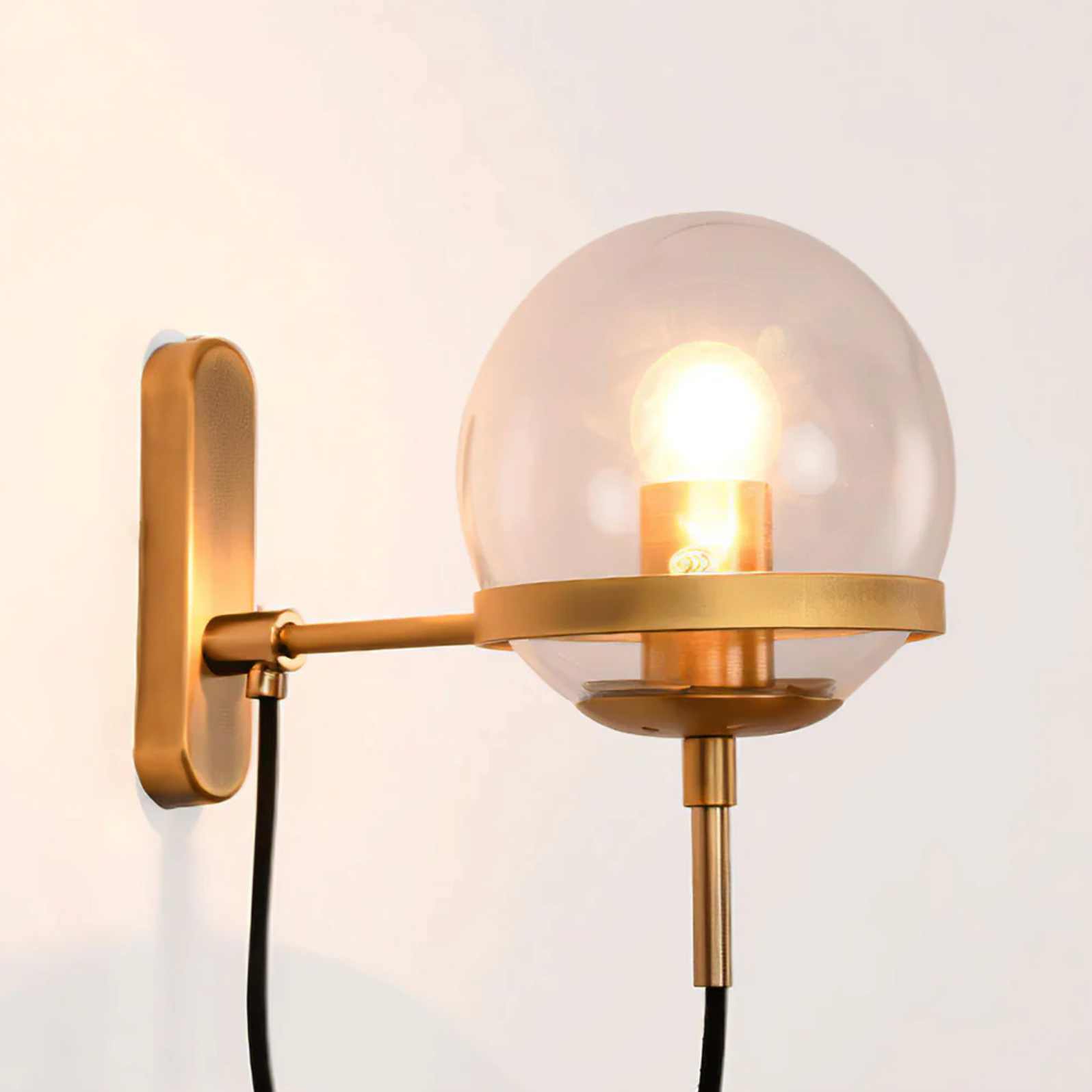 Lámpara de Pared de Vidrio Retro Nórdico para Interiores Elegantes