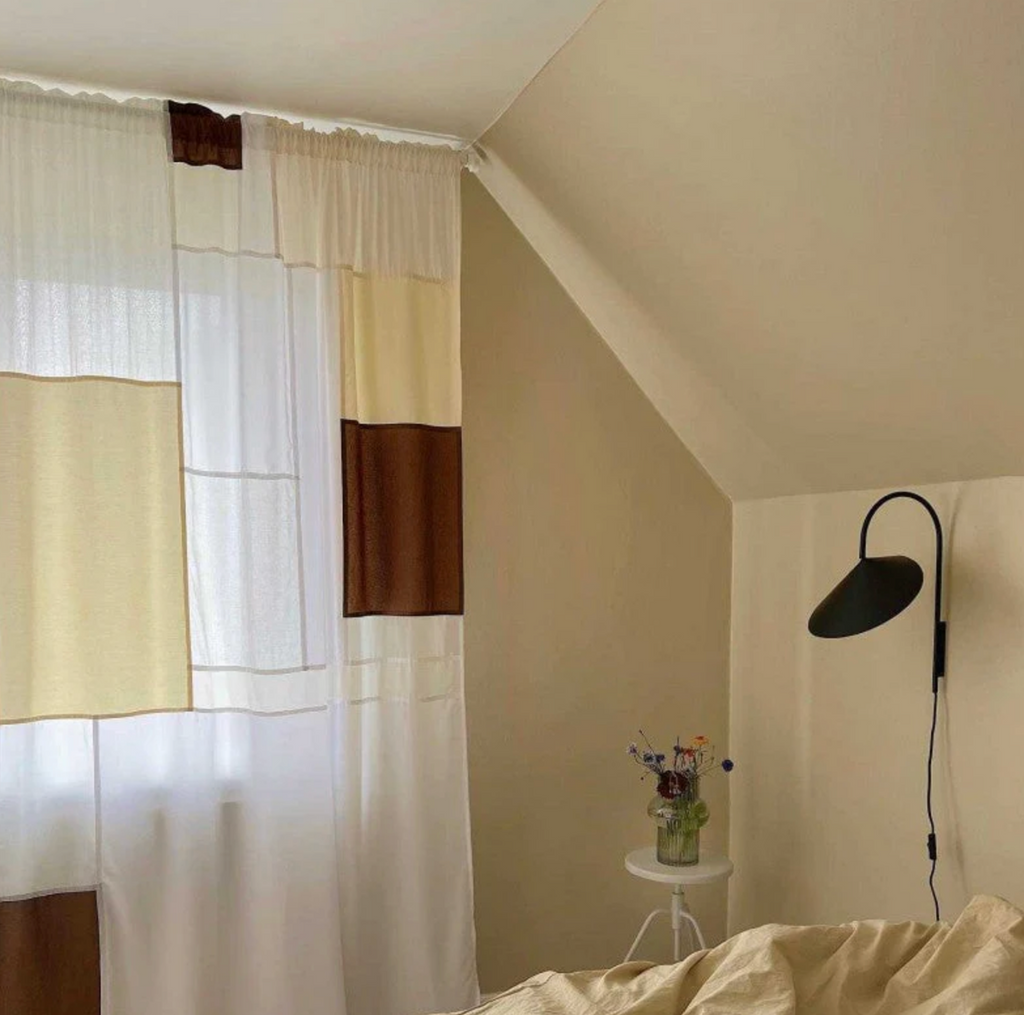 Lámpara de Pared de Pétalos Modernos - Aplique de Pared Ajustable para un Ambiente Acogedor