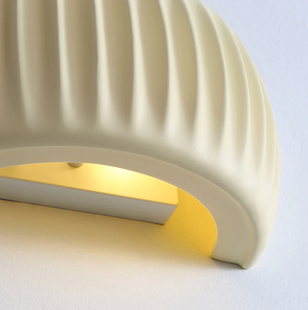 Luz de Pared de Resina Contemporánea para Interiores Modernos
