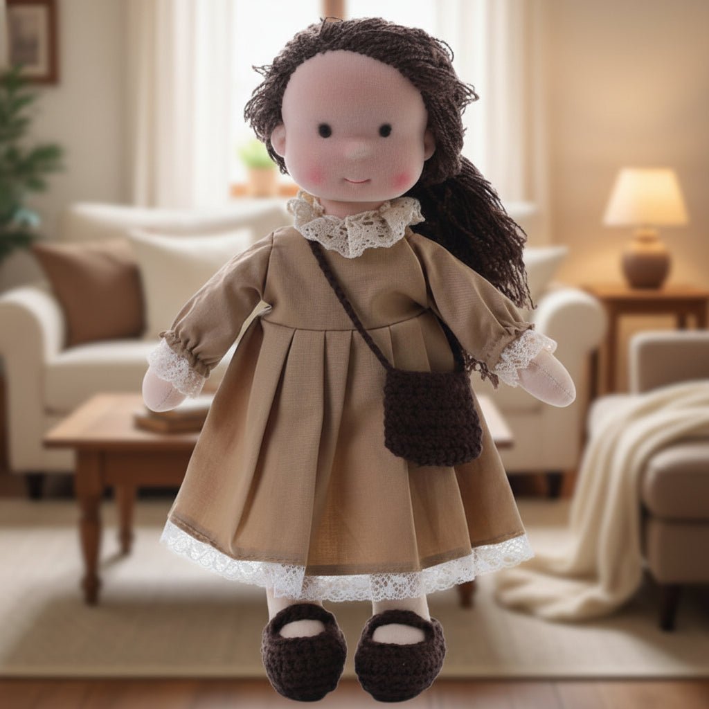 ELORA – Muñeca Waldorf hecha a mano de algodón para jugar creativamente