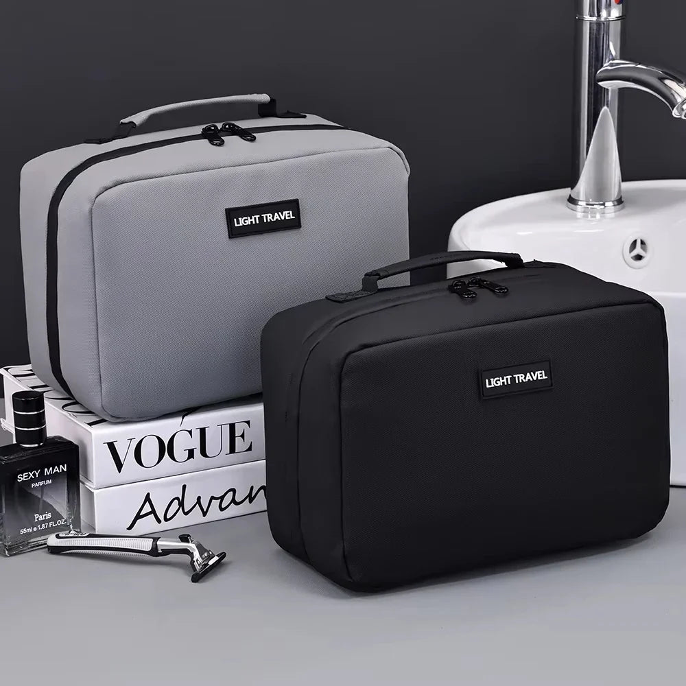 Packvard Neceser de Hombre para Viaje | 24×16×11 cm | Resistente al Agua y a los Desgarros | Con Asa y Gran Capacidad de Almacenamiento