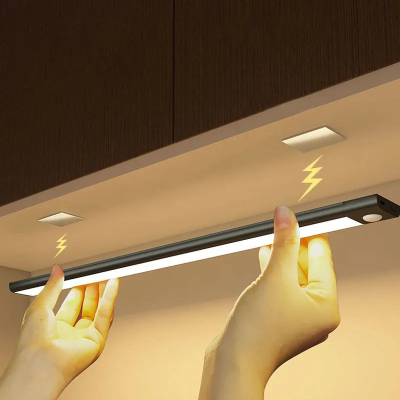 Lámpara de sensor de movimiento recargable por USB