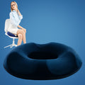 SitRelief | Cojín de Asiento en Forma de Dona – Alivio para el Coxis y Hemorroides – Espuma Viscoelástica – Funda Lavable – Uso en Oficina, Viajes, Postparto Kalsten