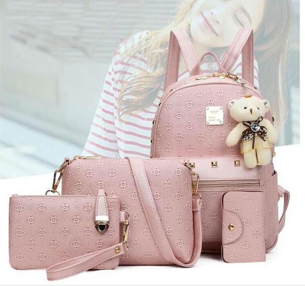 Mochila de Cuero Elegante para Mujer Urbana con Correas Ajustables y Acentos Dorados – Espaciosa y Funcional