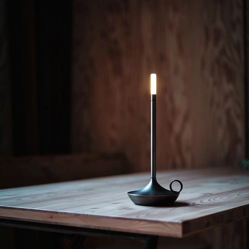 Vela Giavi - Elegante, Moderna Vela con Iluminación Regulable y Carga USB