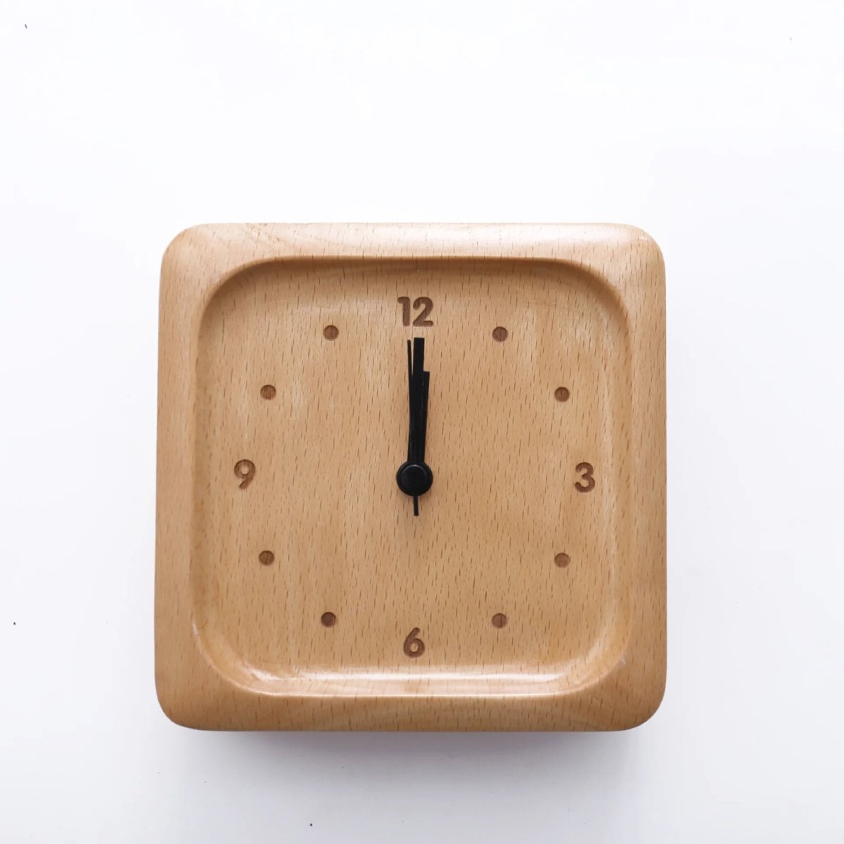 WOODMORN – Reloj despertador elegante de madera de haya para un hogar con estilo