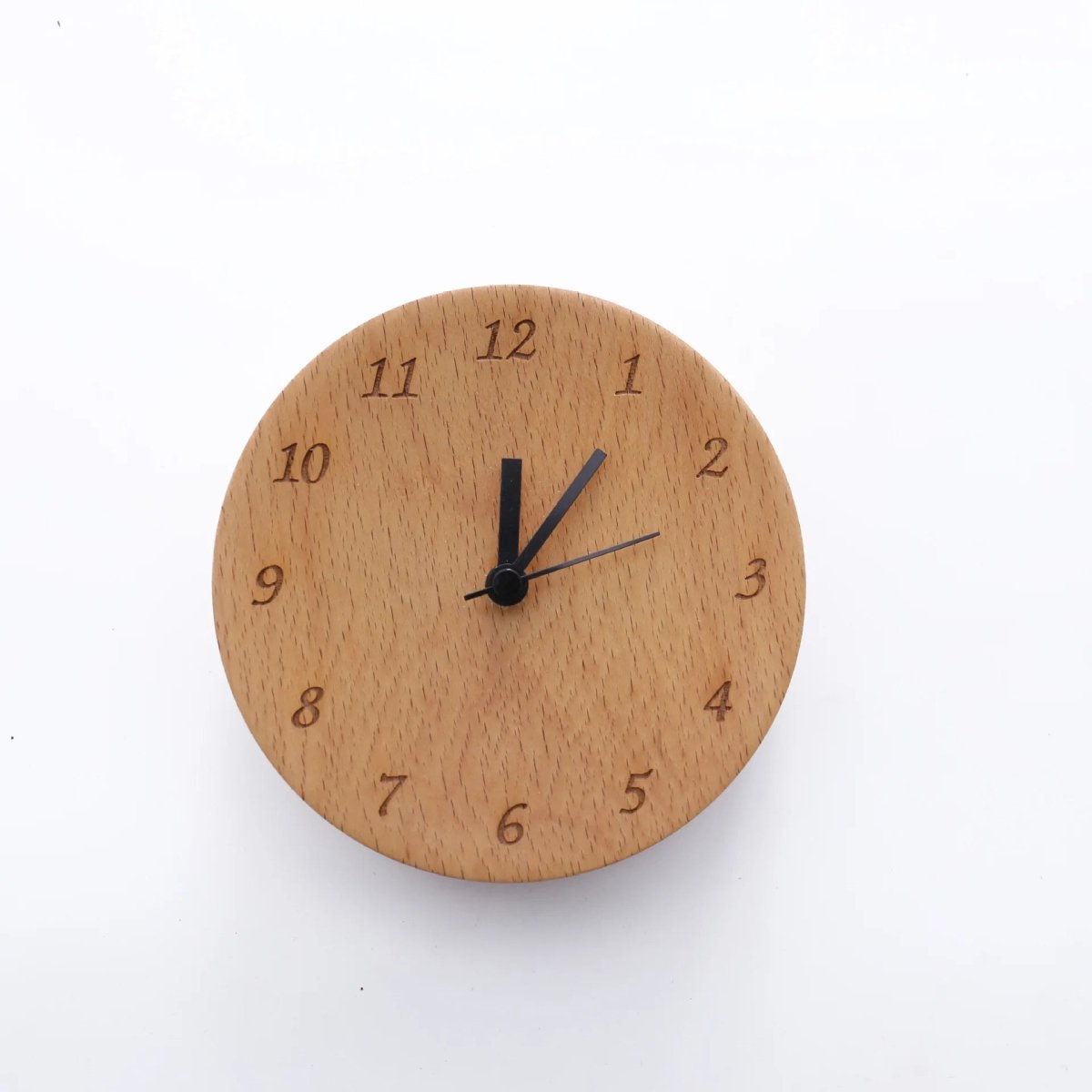 WOODMORN – Reloj despertador elegante de madera de haya para un hogar con estilo
