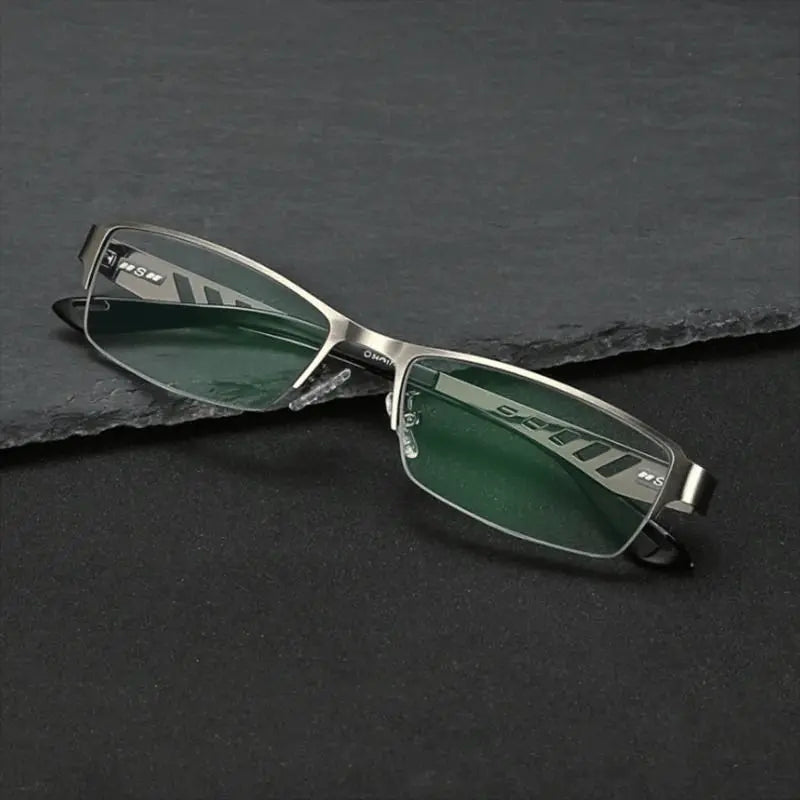 Kalsten | Gafas de lectura multifocales ultraligeras con auto-tinte