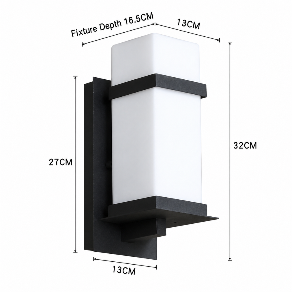 Lámpara de Pared Exterior Elegante - Aplique de Metal Impermeable IP65 para Patios y Jardines