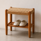 Banca Japonesa Elegante - Diseño de Cuero de Vaca Trenzado y Madera de Cereza para el Vestíbulo