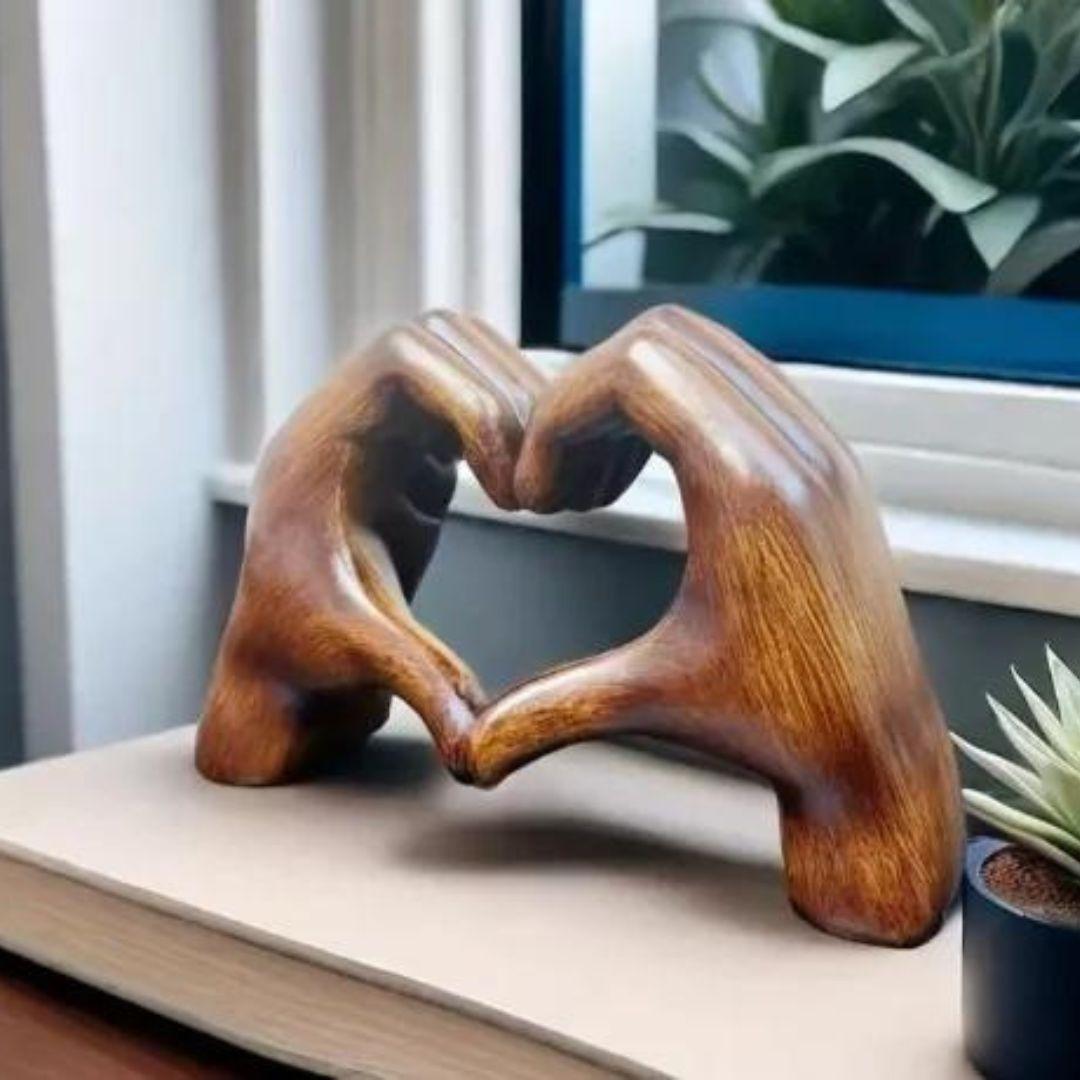 LoveSculpt Decoración de Corazón Hecha a Mano – Símbolo de Amor y Conexión para Decoración del Hogar