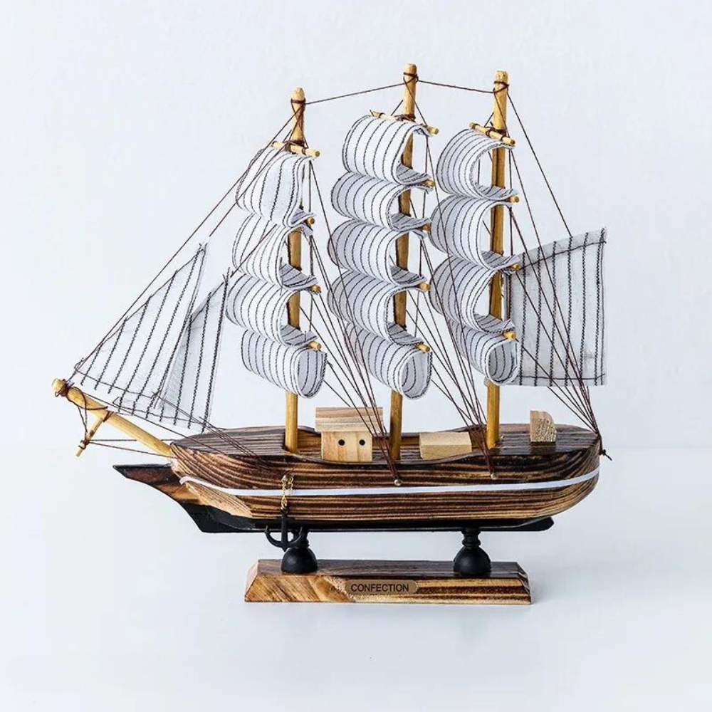 BowLift | Escultura de Velero de Madera Nórdica Royaleva - Pieza decorativa iluminada por LED, a pilas