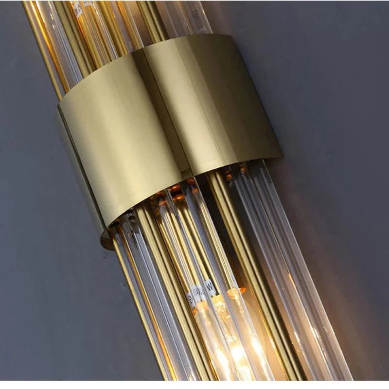 Aplique de Pared con Diseño de Cristal y Detalles Dorados