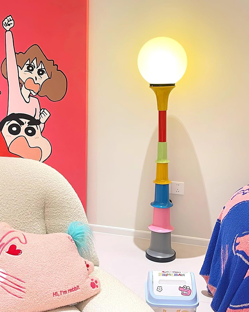 Lámpara de Pie Grande Vibrante - Iluminación Colorida para Interiores Modernos