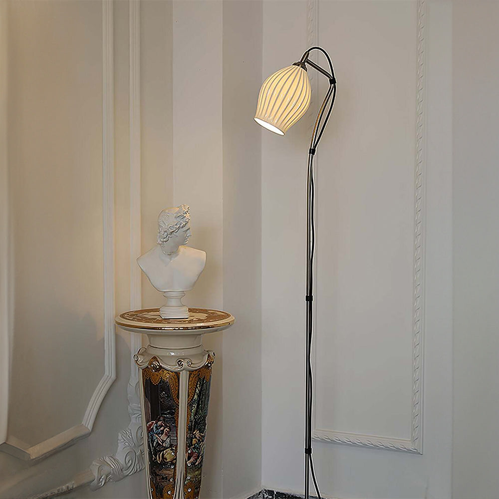 Lámpara de Pie de Cerámica Vintage con Estrías - Iluminación Única para la Sala de Estar