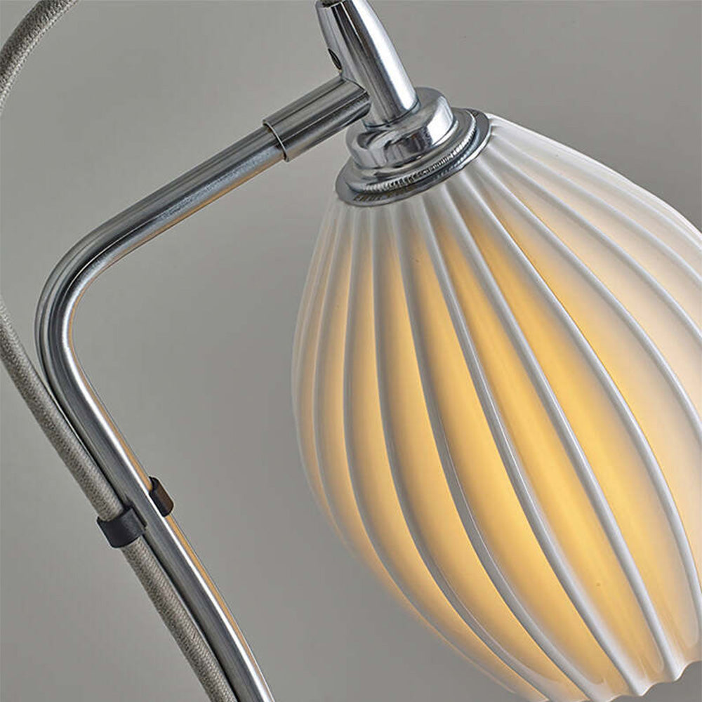 Lámpara de Pie de Cerámica Vintage con Estrías - Iluminación Única para la Sala de Estar