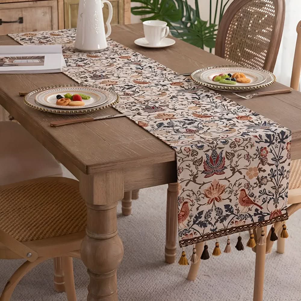 CLASSICLINENS – Elegante camino de mesa con motivos de flores y aves