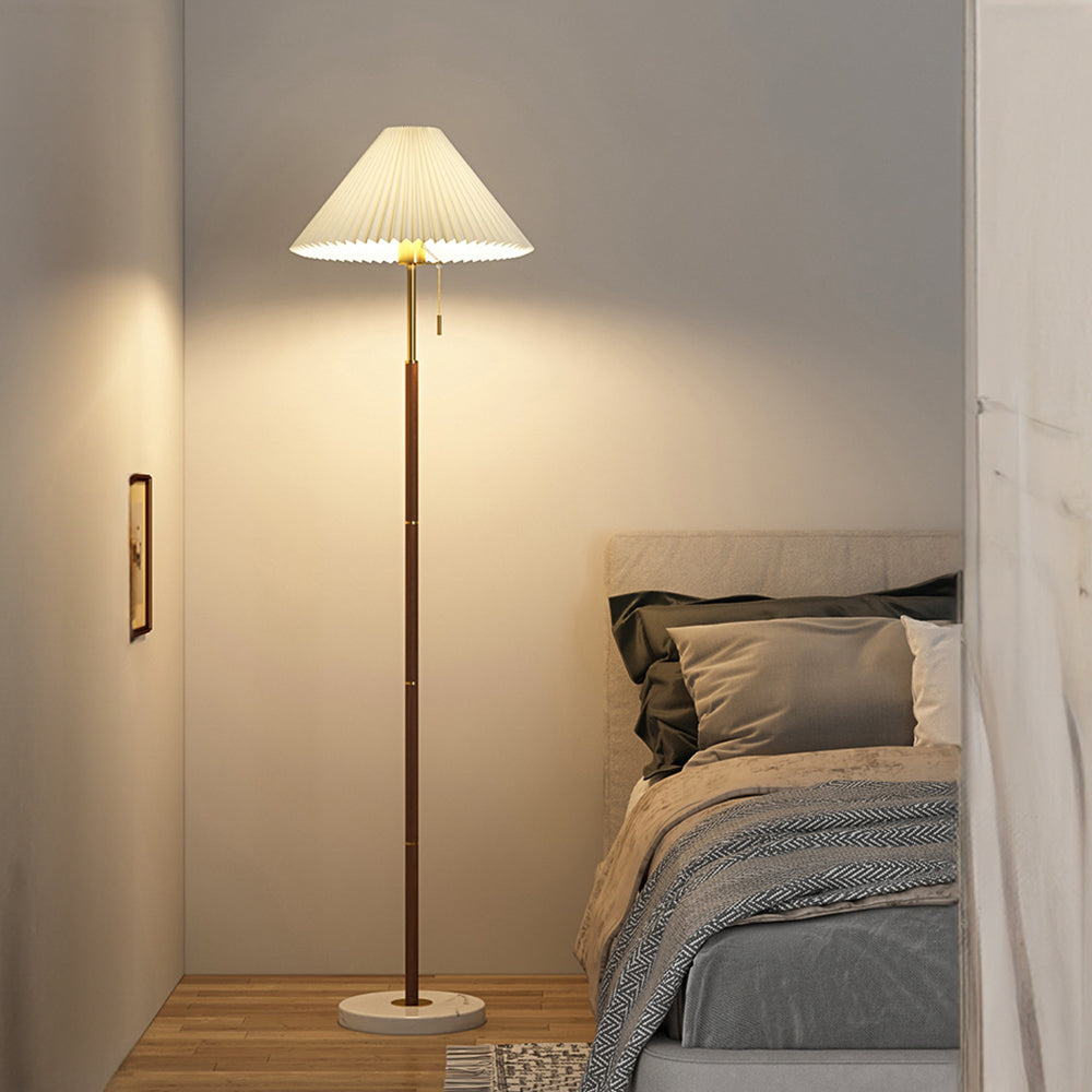 Lámpara de Pie Vintage con Pliegues - Diseño Elegante de Hierro y Mármol para Sala de Estar