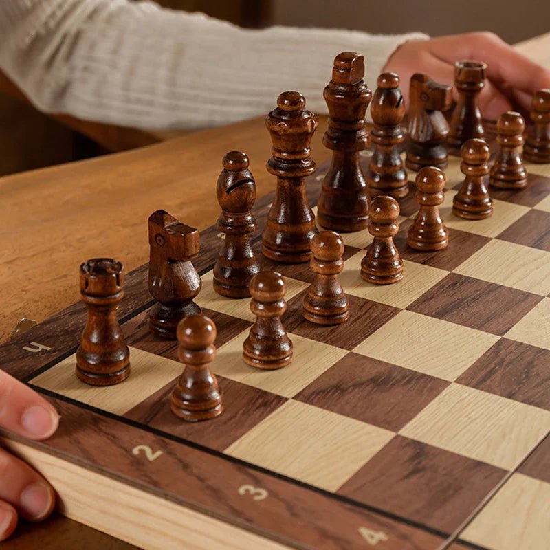 TRAVELCHESS – Tablero de ajedrez portátil de madera magnética para diversión en movimiento