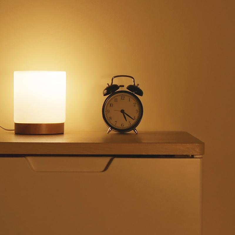 Torin | Lámpara de mesa LED en forma de cilindro