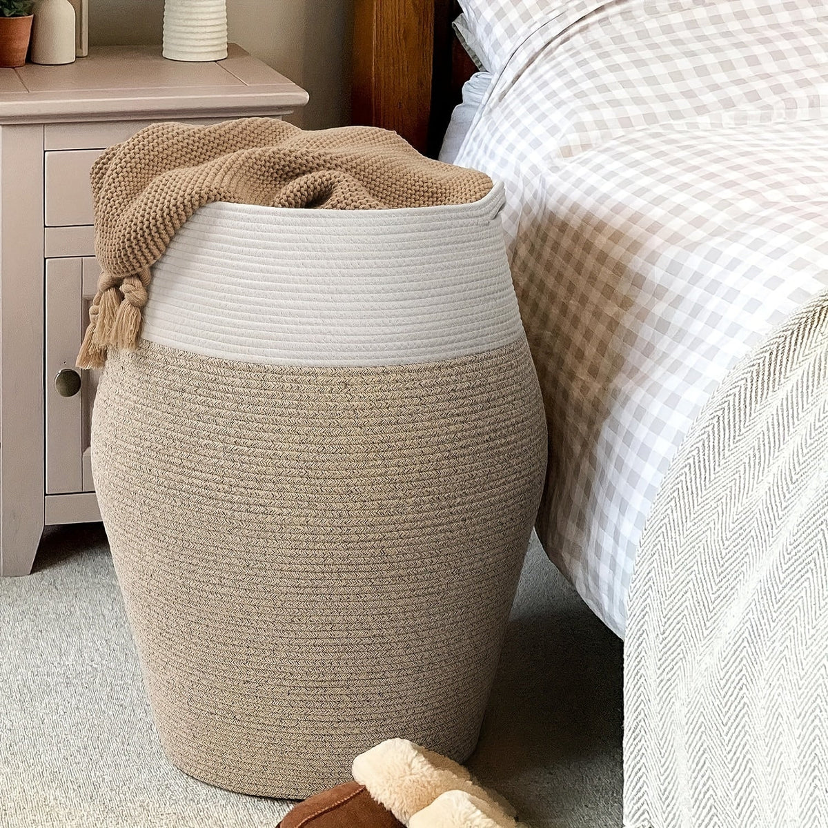 Cesta de Ropa de Mimbre Tejida Grande – Práctica y Elegante para Cualquier Espacio de Lavado