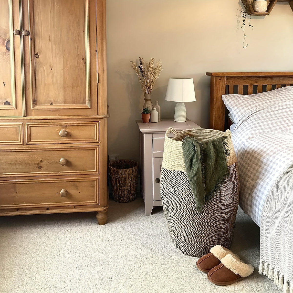 Cesta de Ropa de Mimbre Tejida Grande – Práctica y Elegante para Cualquier Espacio de Lavado