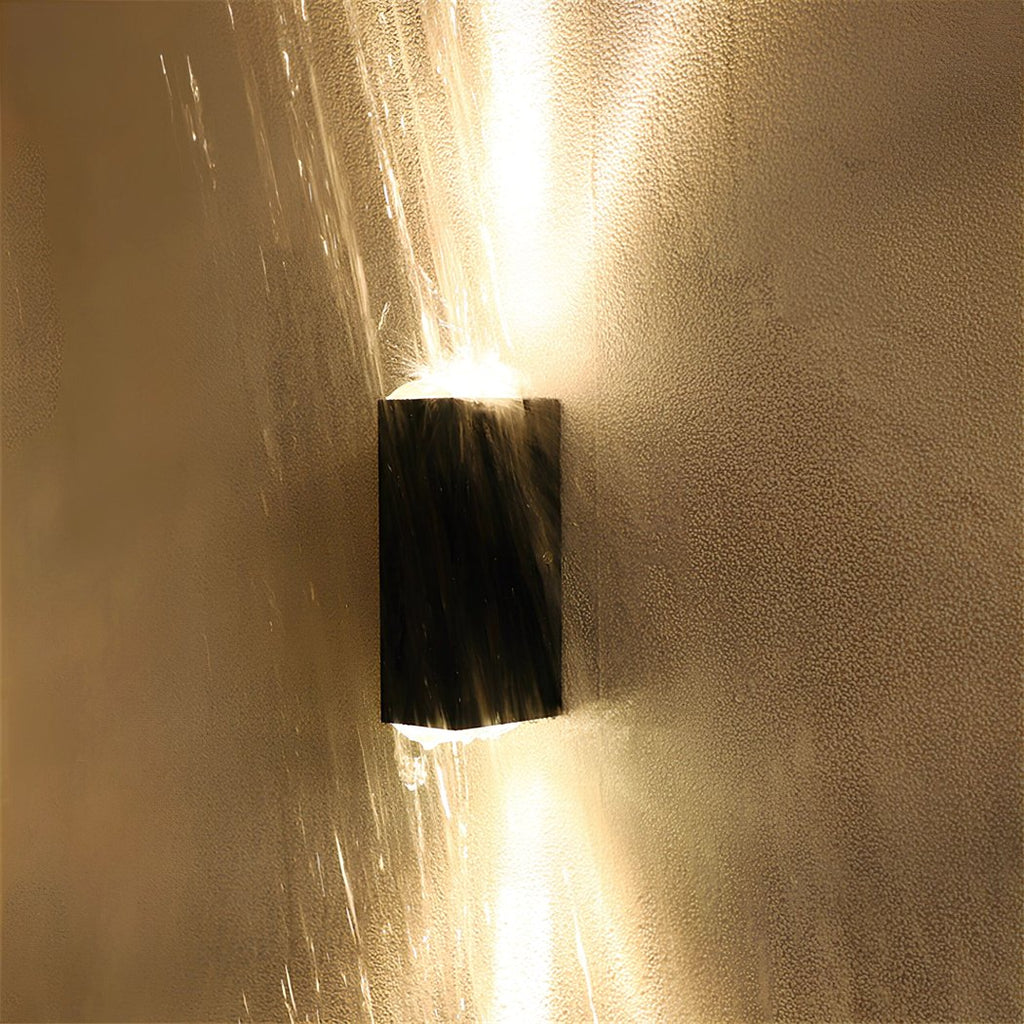 LumiGlow Lámpara de Pared Exterior – Luz Acogedora y Resistente a la Intemperie