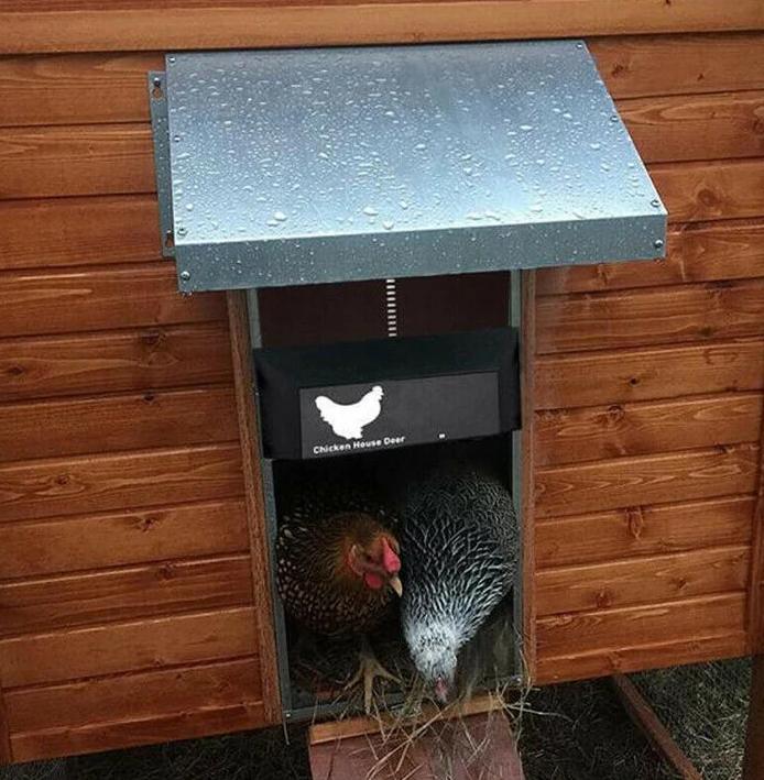 Sistema Automático de Puerta para Gallinero con Opciones de Solar/Batería