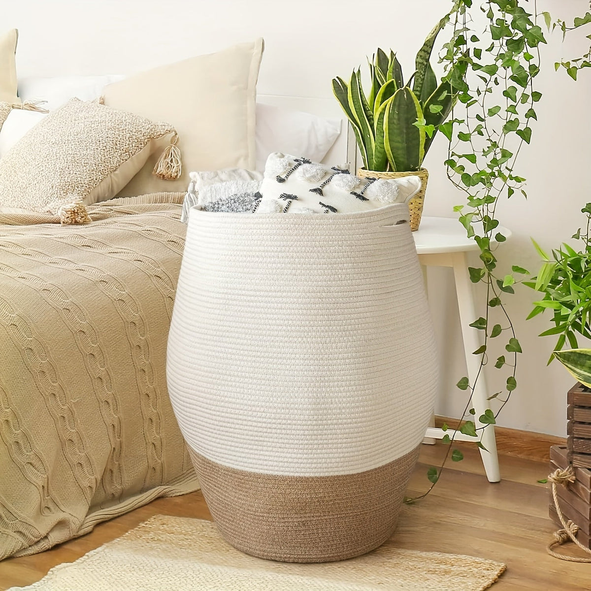 Cesta de Ropa de Mimbre Tejida Grande – Práctica y Elegante para Cualquier Espacio de Lavado