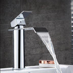 Grifo de lavabo de bronce con cascada