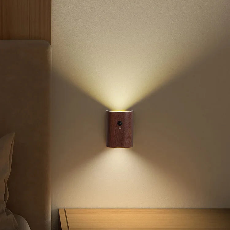 LumaSense - Lámpara de pared de madera magnética con sensor de movimiento