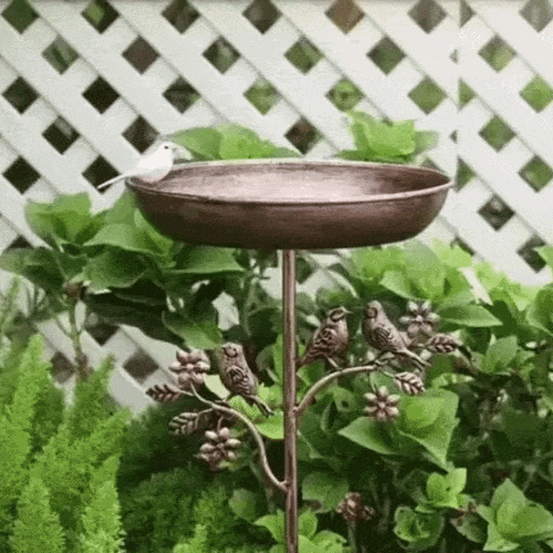 Fuente para pájaros de jardín con piquete de metal en aspecto vintage cobre
