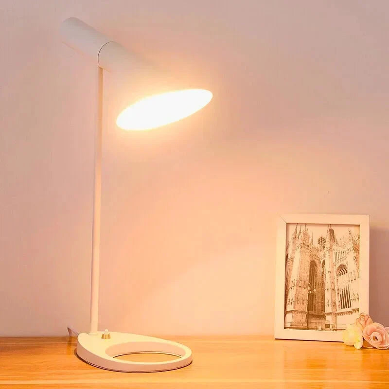Norvia | Lámpara de escritorio LED de diseño moderno