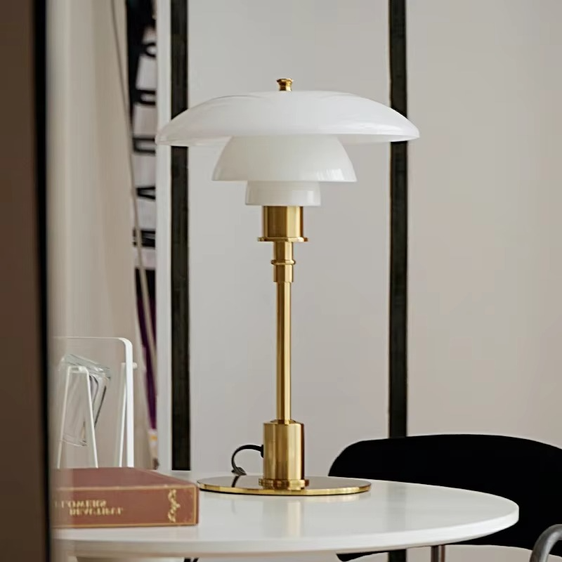 Lámpara de Mesa de Diseñador Danés Contemporáneo - Luz LED Cálida