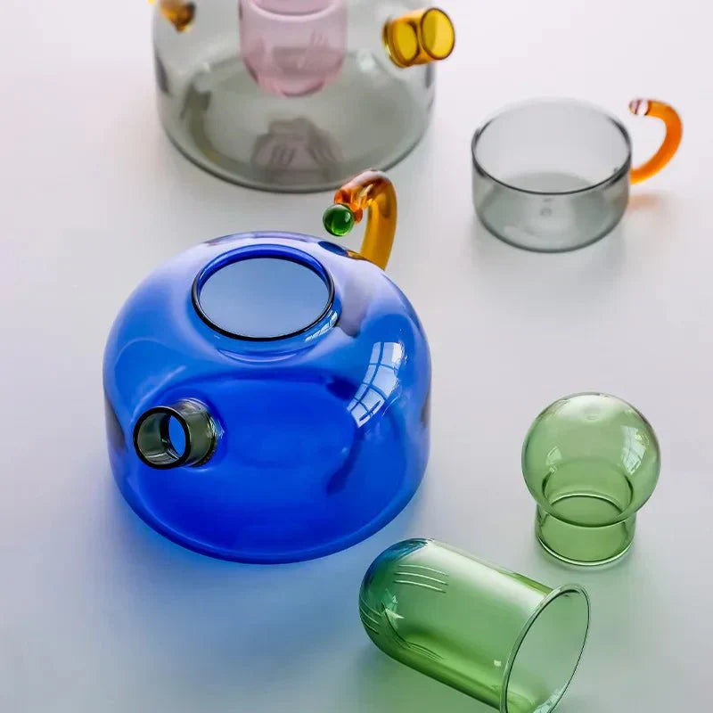 PrismBrew | Elegante tetera y tazas translúcidas - colores contrastantes para una infusión con estilo