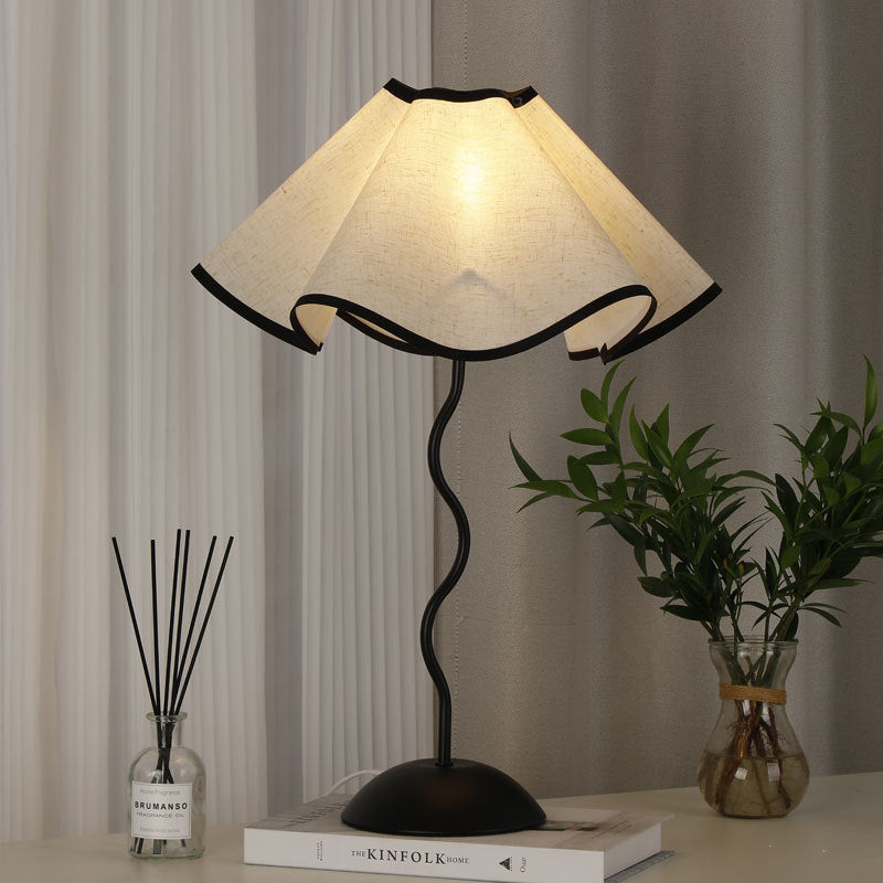 Lámpara de Mesa Diseño de Pétalo Luz de Noche