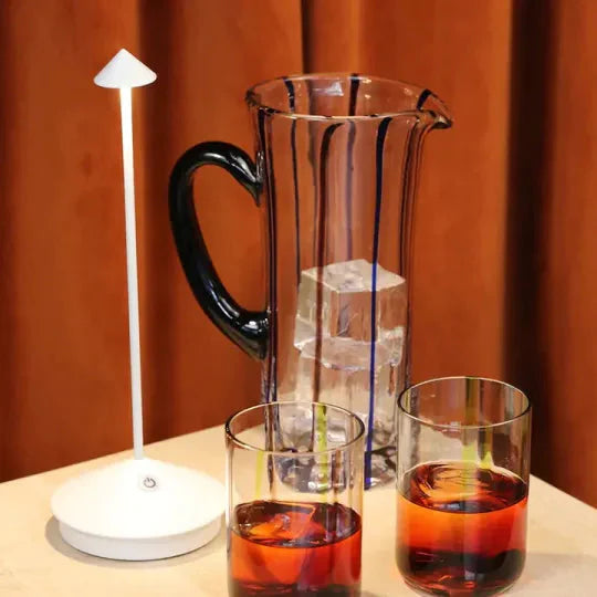 Lámpara de mesa LED minimalista - Iluminación inalámbrica a prueba de agua y regulable